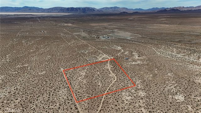 714 Esaw Road, Lucerne Valley, CA 92356