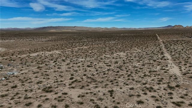 714 Esaw Road, Lucerne Valley, CA 92356