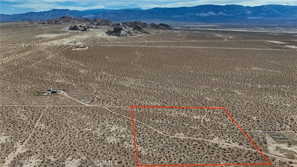 714 Esaw Road, Lucerne Valley, CA 92356
