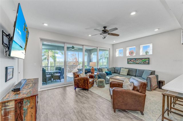 383 ARUBA CIRCLE 203, Bradenton, FL 34209
