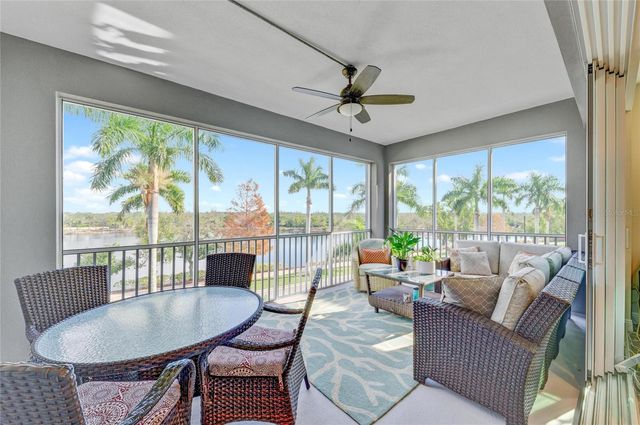383 ARUBA CIRCLE 203, Bradenton, FL 34209