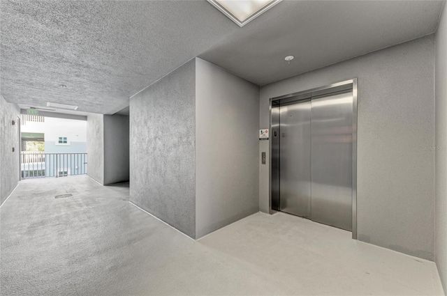 383 ARUBA CIRCLE 203, Bradenton, FL 34209