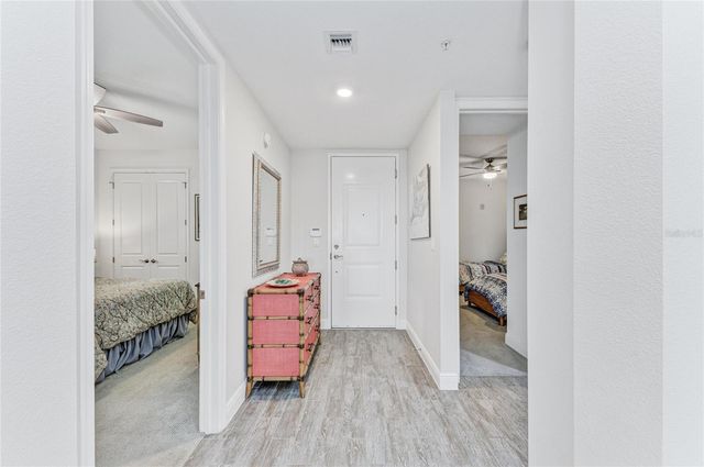 383 ARUBA CIRCLE 203, Bradenton, FL 34209