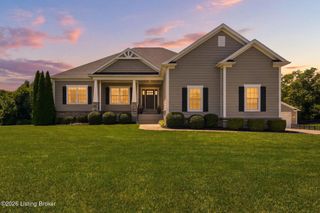 710 Fox Lair Blvd, Fisherville, KY 40023