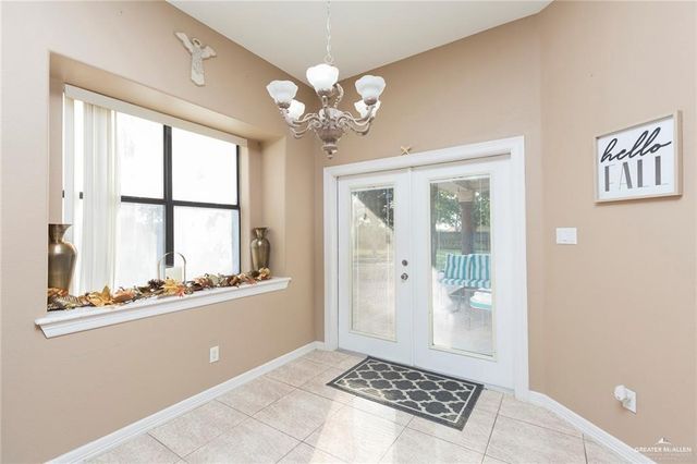 2802 S Pecan Boulevard, Donna, TX 78537