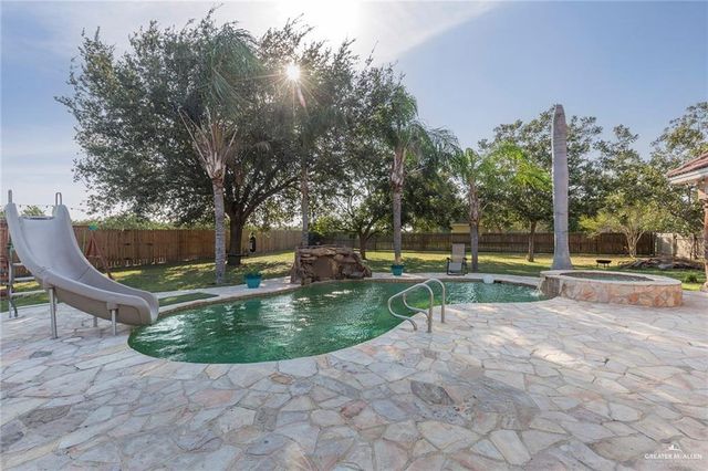 2802 S Pecan Boulevard, Donna, TX 78537