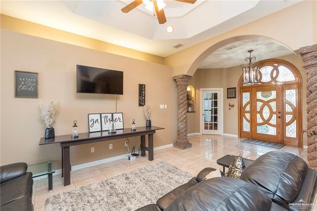 2802 S Pecan Boulevard, Donna, TX 78537