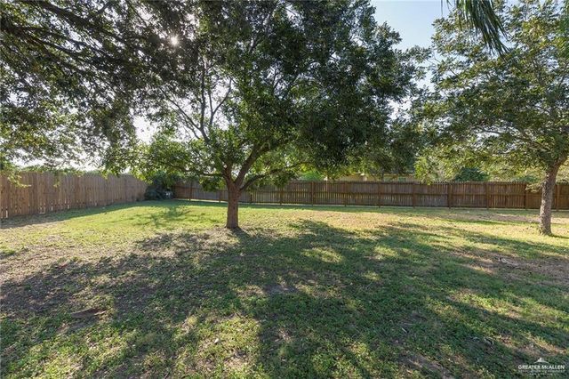 2802 S Pecan Boulevard, Donna, TX 78537
