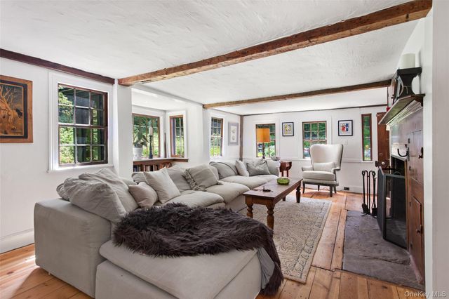 35 Old Snake Hill Road, Pound Ridge, NY 10576