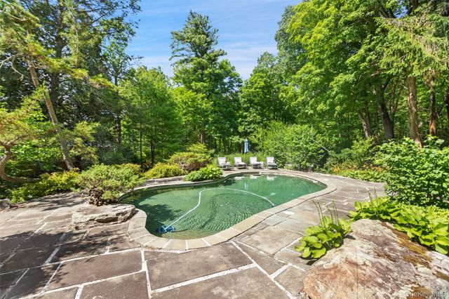 35 Old Snake Hill Road, Pound Ridge, NY 10576