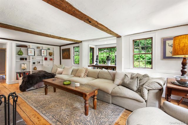 35 Old Snake Hill Road, Pound Ridge, NY 10576