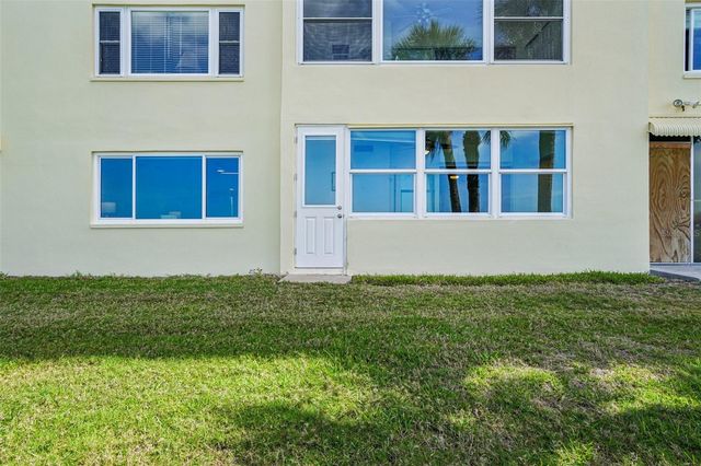 4750 COVE CIRCLE 107, St Petersburg, FL 33708