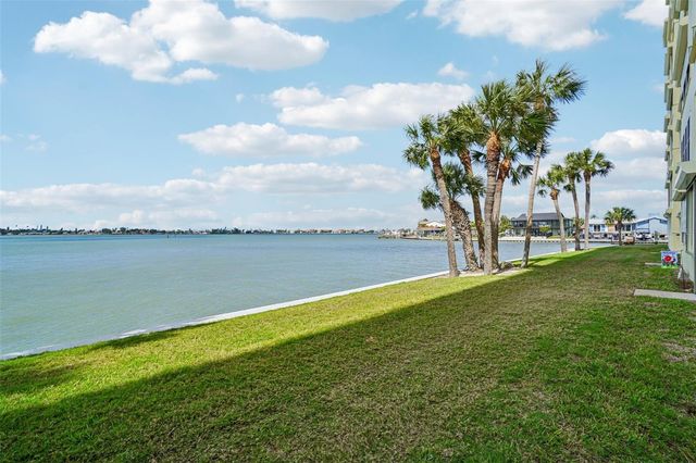 4750 COVE CIRCLE 107, St Petersburg, FL 33708