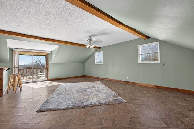 5752 Mockingbird Ln, Mathis, TX 78368