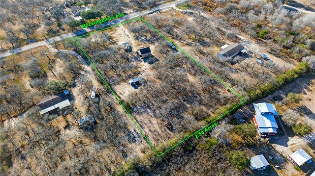 5752 Mockingbird Ln, Mathis, TX 78368