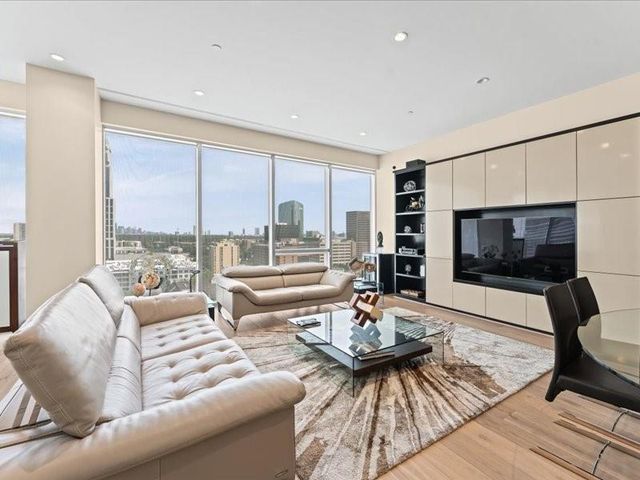 1600 Post Oak Boulevard 1304, Houston, TX 77056