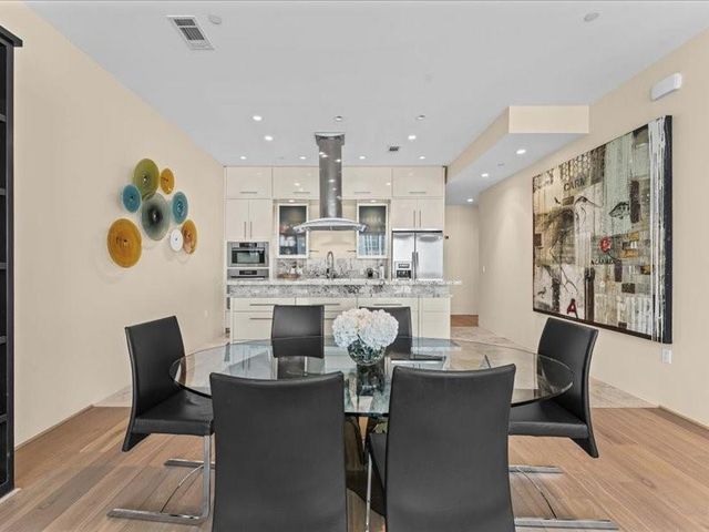 1600 Post Oak Boulevard 1304, Houston, TX 77056