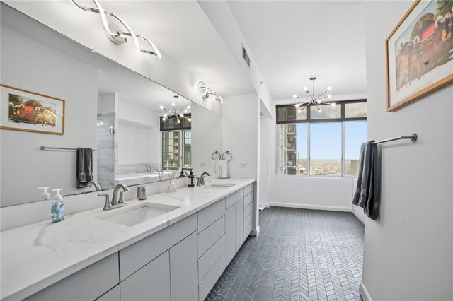 54 Rainey ST 1018, Austin, TX 78701