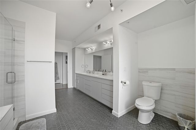 54 Rainey ST 1018, Austin, TX 78701