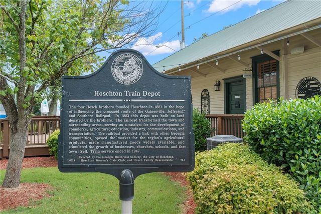 172 Herring Drive, Hoschton, GA 30548