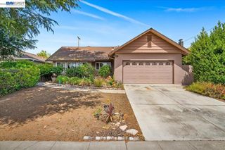 748 Cornell Dr, Santa Clara, CA 95051