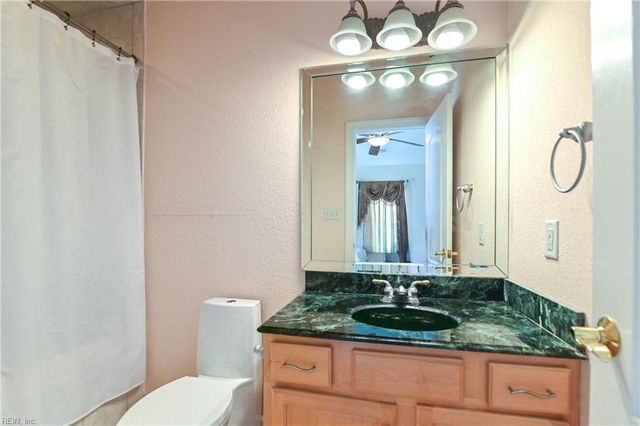 872 Sandoval DR, Virginia Beach, VA 23454