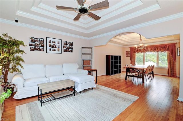 872 Sandoval DR, Virginia Beach, VA 23454