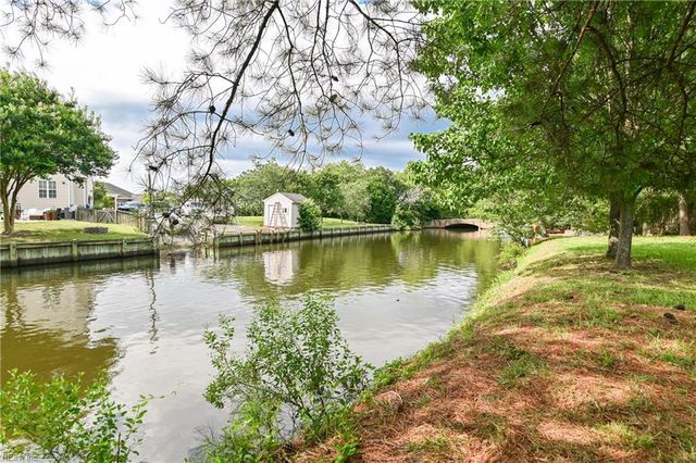 872 Sandoval DR, Virginia Beach, VA 23454
