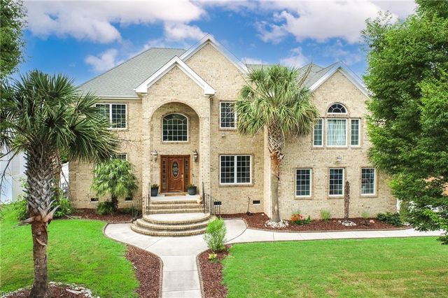 872 Sandoval DR, Virginia Beach, VA 23454