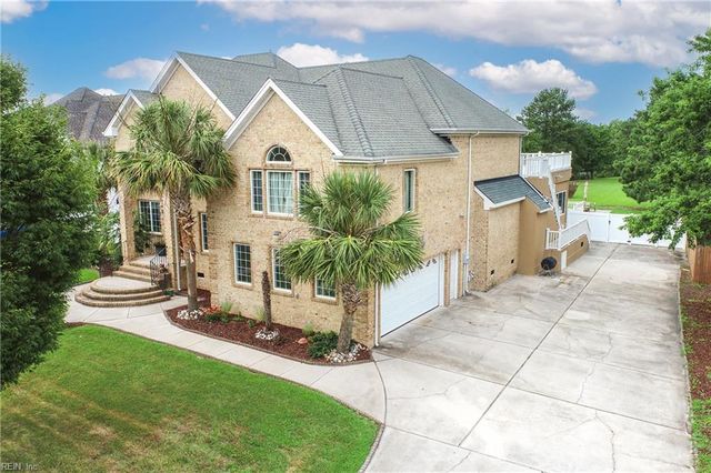 872 Sandoval DR, Virginia Beach, VA 23454