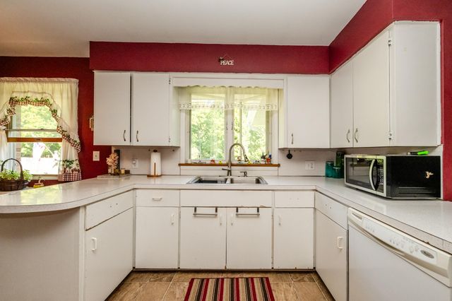 4537 Stanley Avenue, Watervliet, MI 49098