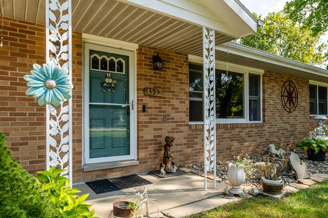 4537 Stanley Avenue, Watervliet, MI 49098