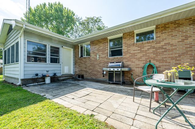 4537 Stanley Avenue, Watervliet, MI 49098