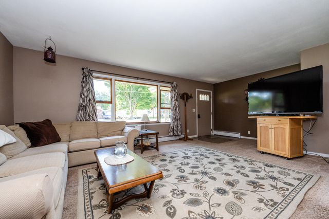 4537 Stanley Avenue, Watervliet, MI 49098