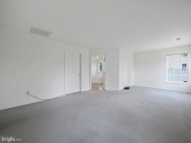 1721 DEARBOUGHT DR, Frederick, MD 21701