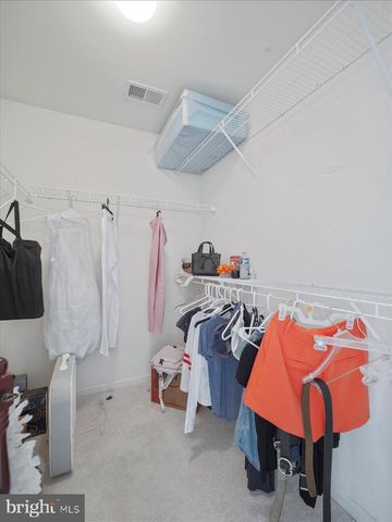 1721 DEARBOUGHT DR, Frederick, MD 21701
