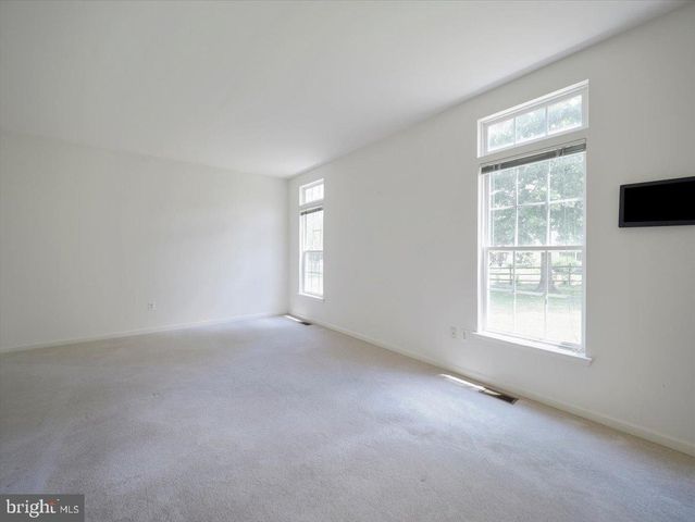 1721 DEARBOUGHT DR, Frederick, MD 21701