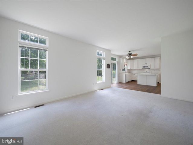 1721 DEARBOUGHT DR, Frederick, MD 21701
