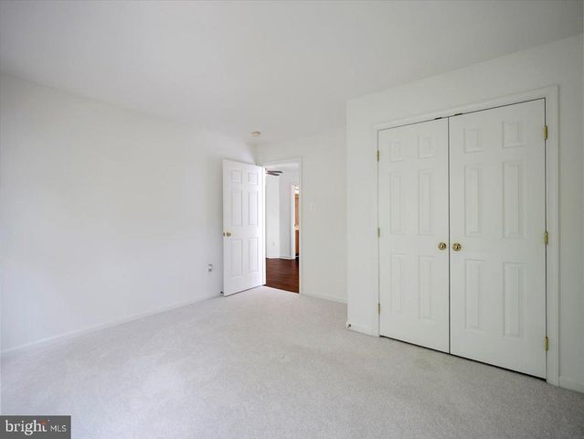 1721 DEARBOUGHT DR, Frederick, MD 21701