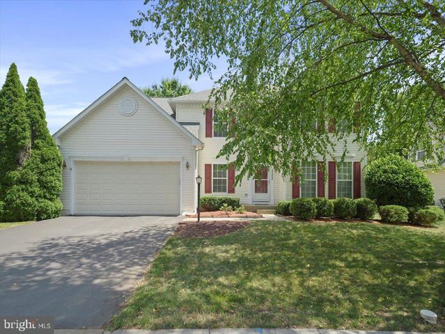 1721 DEARBOUGHT DR, Frederick, MD 21701