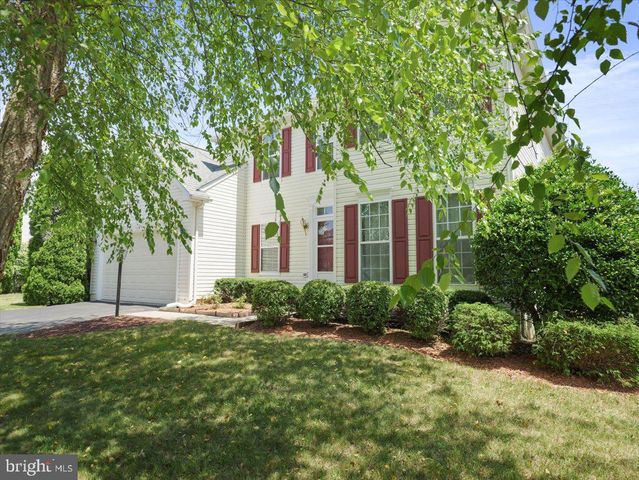 1721 DEARBOUGHT DR, Frederick, MD 21701