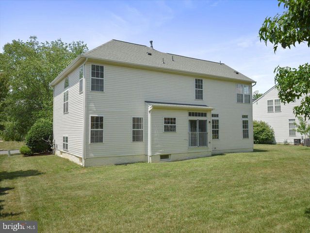 1721 DEARBOUGHT DR, Frederick, MD 21701