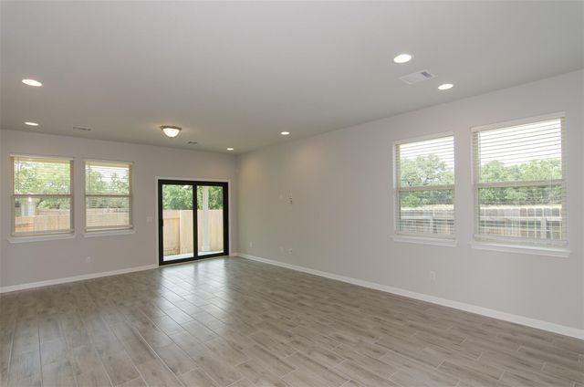 905 Olive Creek DR, Georgetown, TX 78633
