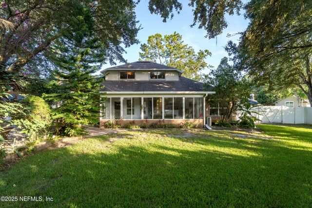 701 VIOLET Place, St. Johns, FL 32259