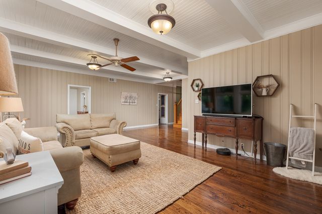 203 E Umphress Street, Van Alstyne, TX 75495