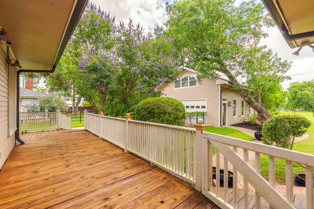 203 E Umphress Street, Van Alstyne, TX 75495