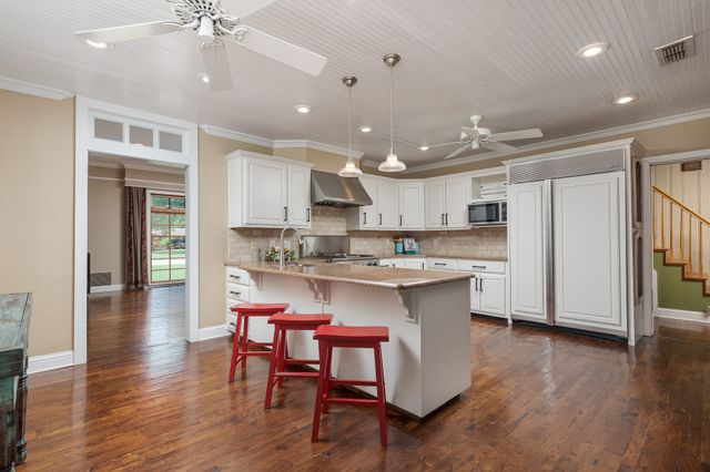 203 E Umphress Street, Van Alstyne, TX 75495