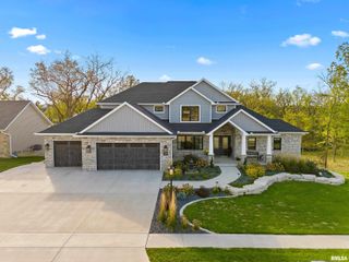 109 SAMUEL Court, Washington, IL 61571