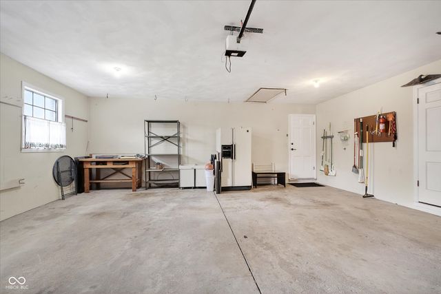 6336 Green Leaves Road, Indianapolis, IN 46220