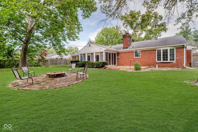 6336 Green Leaves Road, Indianapolis, IN 46220